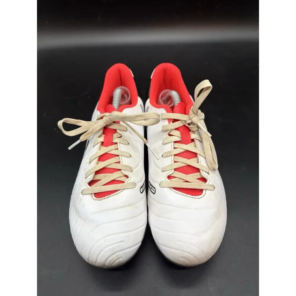 Nike Tiempo Jr Legend 10 club white black soccer cleats DV4352-100 Youth Size 5Y